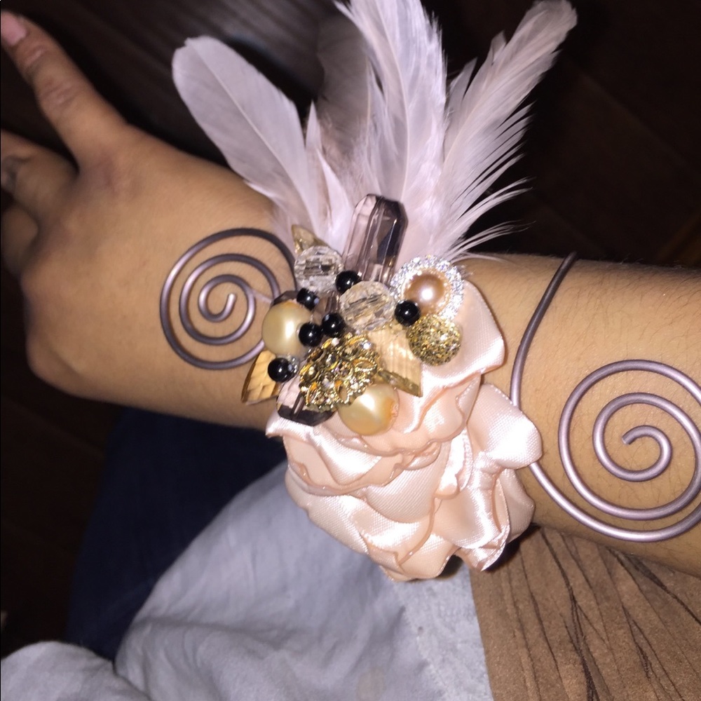 Prom corsage - Picture 3 of 3